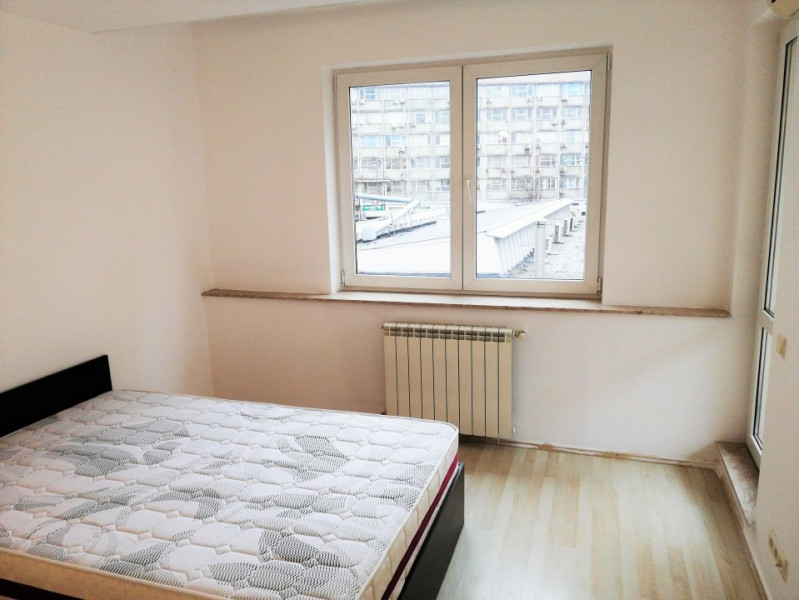 Inchiriere apartament 4 camere cu loc parcare in Dorobanti, bloc 2008