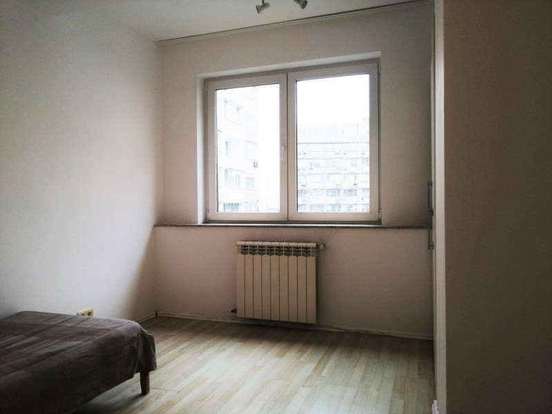 Inchiriere apartament 4 camere cu loc parcare in Dorobanti, bloc 2008