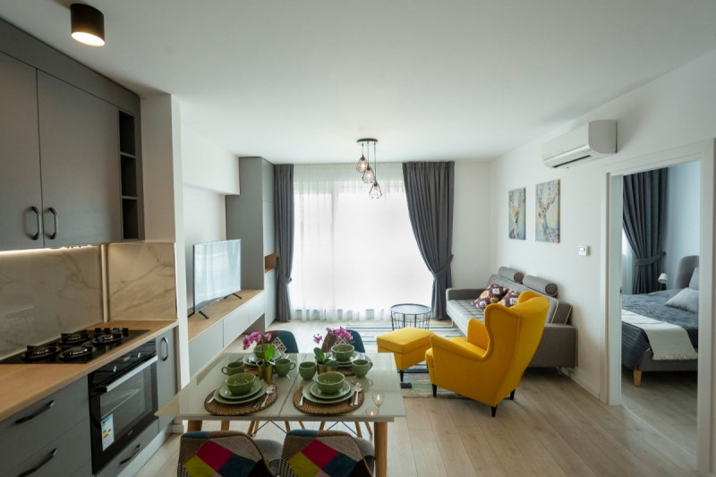 Inchiriere apartament doua camere cu gradina, bloc nou Pipera 