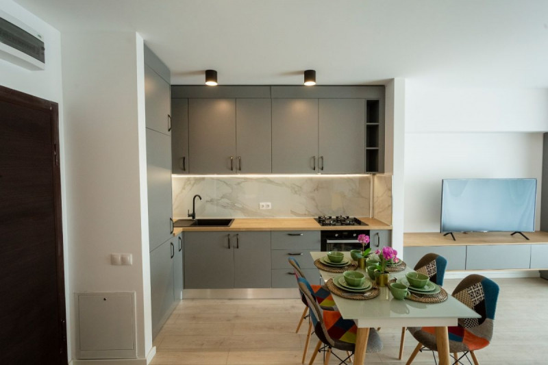 Inchiriere apartament doua camere cu gradina, bloc nou Pipera 