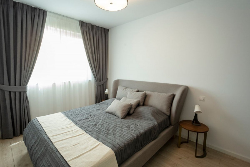 Inchiriere apartament doua camere cu gradina, bloc nou Pipera 