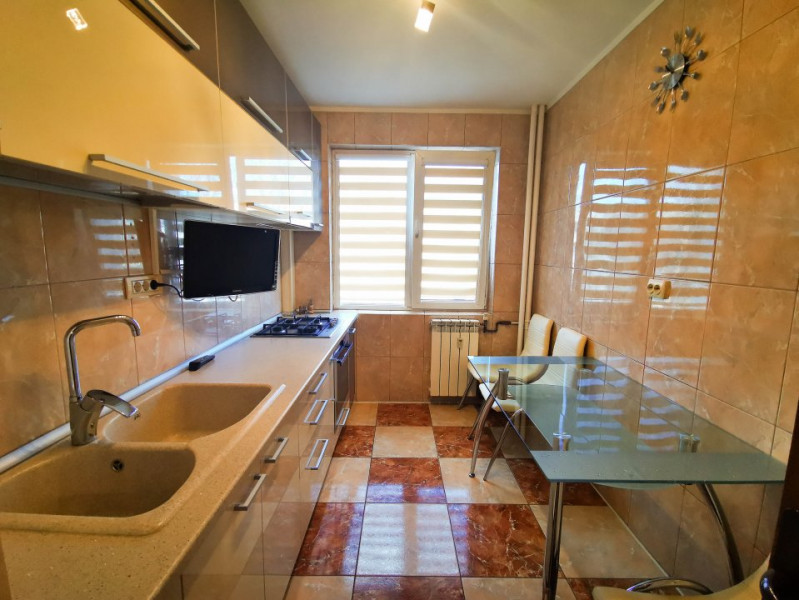 Apartament MODERN 2 camere de inchirat Titan, Piata Minis