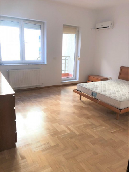 Inchiriere apartament 3 camere 150 mp, Herastrau Nordului