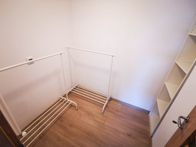 Apartament deosebit 3 camere de vanzare cu terasa 48 mp Titan