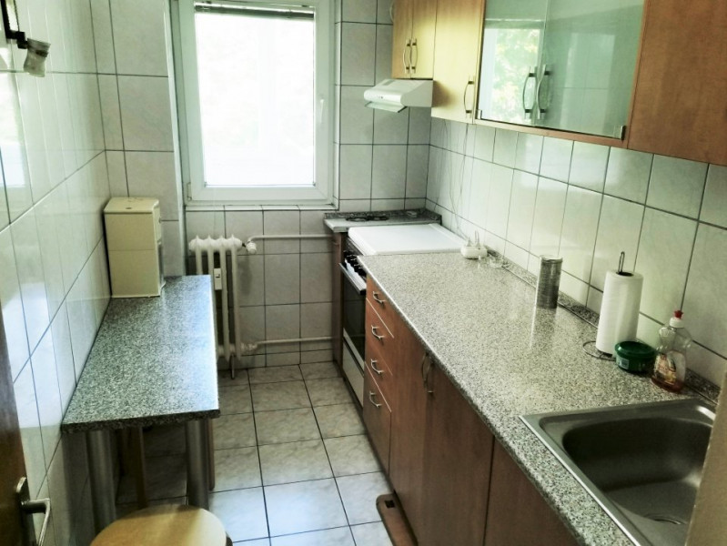 Vanzare garsoniera spatioasa, zona Stefan cel Mare-Bucur Obor