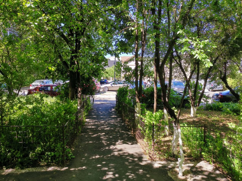 Vanzare garsoniera spatioasa, zona Stefan cel Mare-Bucur Obor
