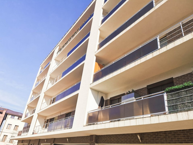 Apartament superb 3 camere de inchirat Baneasa Straulesti