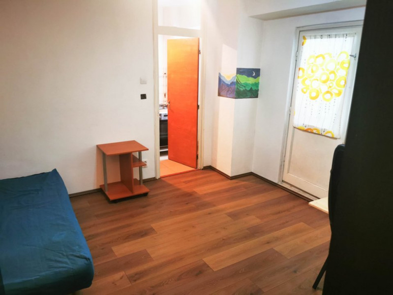 Garsoniera de inchiriat metrou Crangasi