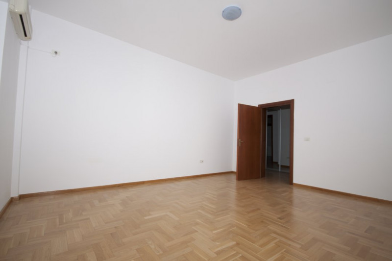 De inchiriat 200 mp in 4 camere, birouri sau rezidenta Herastrau