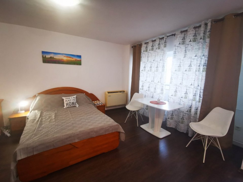 Garsoniera spatioasa de inchiriat Muncii, Mihai Bravu 