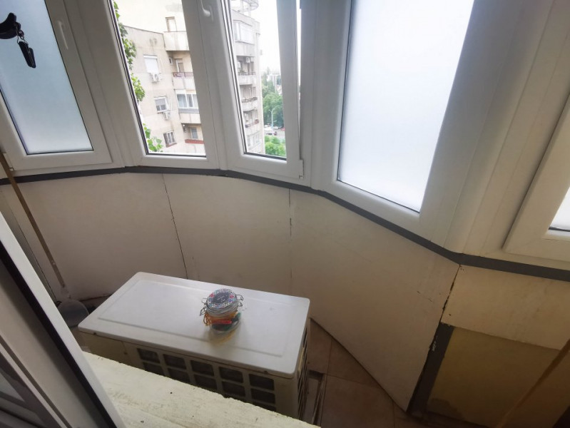 Garsoniera spatioasa de inchiriat Muncii, Mihai Bravu 