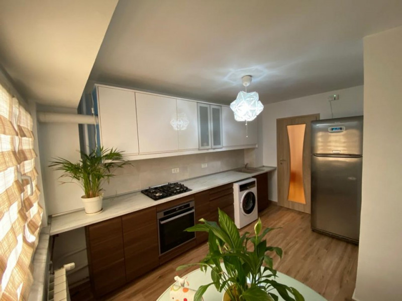 Ocazie  - vanzare 4 camere 97mp Victoriei 