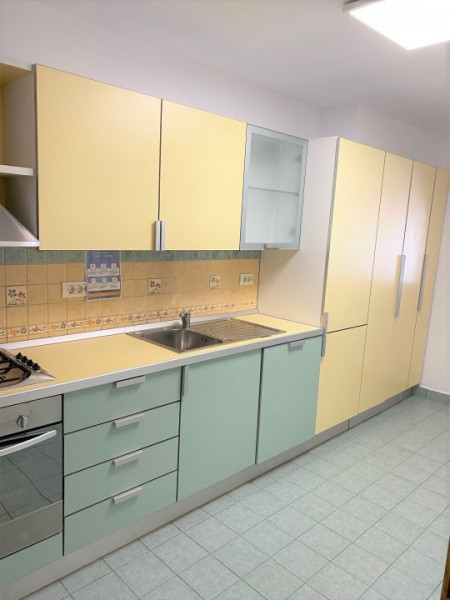 Inchiriere apartament 4 camere Herastrau