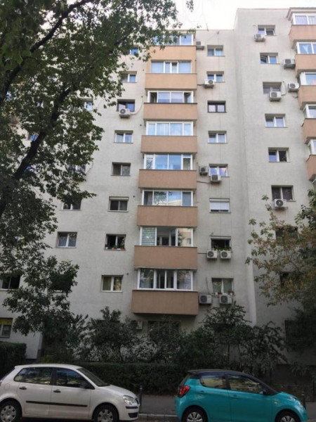 Chirie apartament renovat 2 camere Polona