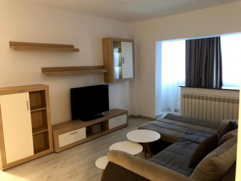 Chirie apartament renovat 2 camere Polona