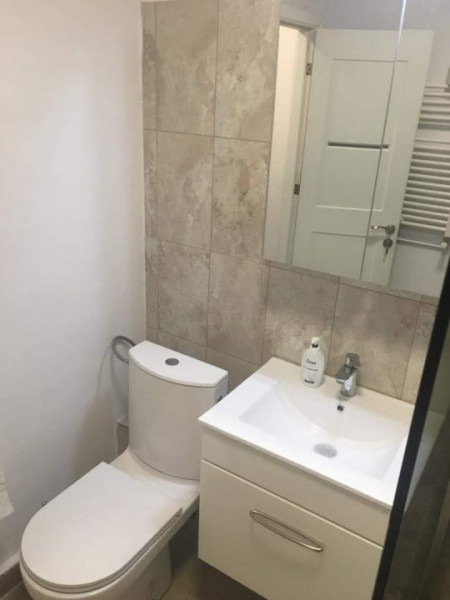 Chirie apartament renovat 2 camere Polona