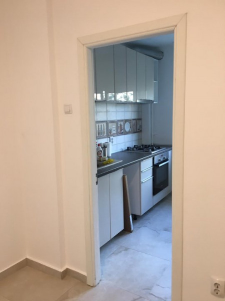 Chirie apartament renovat 2 camere Polona