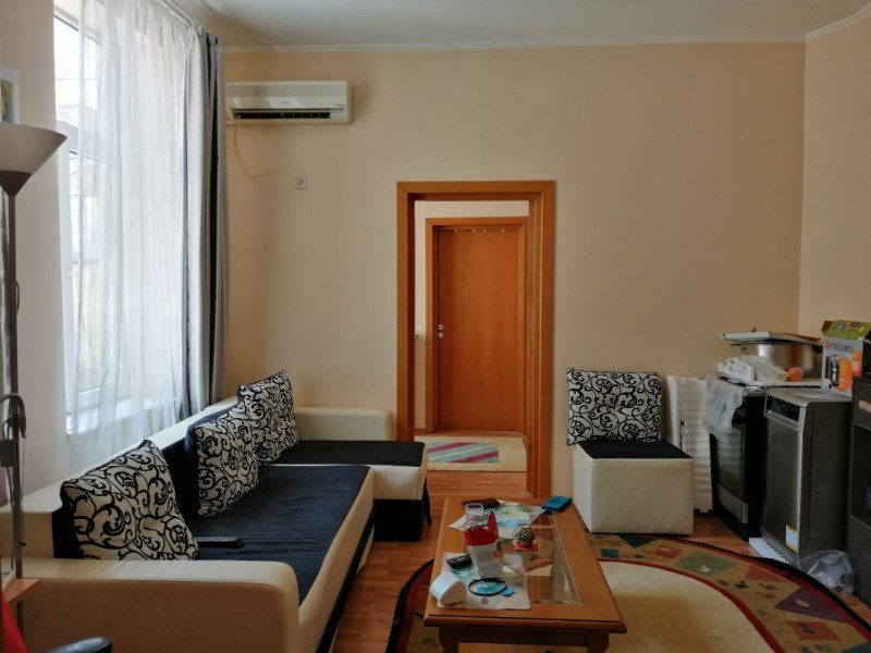 Vanzare casa ultracentral, Piata Romana Victoriei