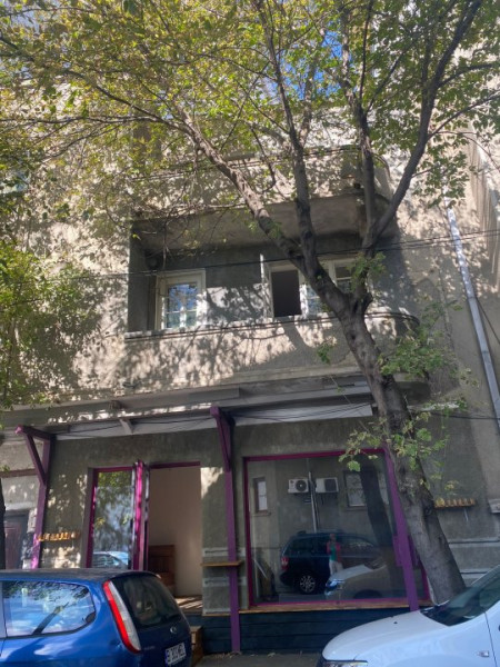 Inhiere spatiu comercial 70mp Toamnei