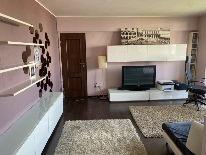 Inchiriere apartament 3 camere Titan 