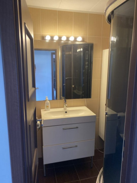 Inchiriere apartament 3 camere Titan 