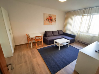 Garsoniera spatioasa de inchiriat, totul NOU, Titan 