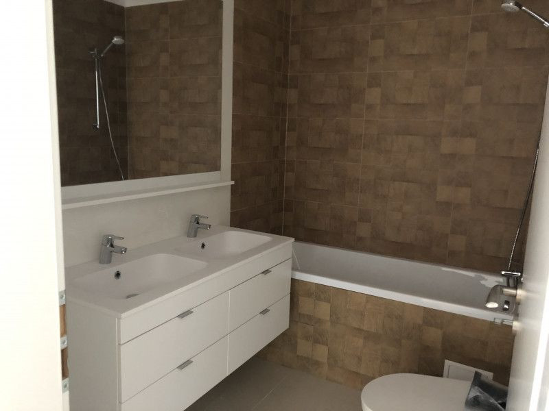 Vanzare apartament 3 camere, Bvd. Dacia, bloc nou 