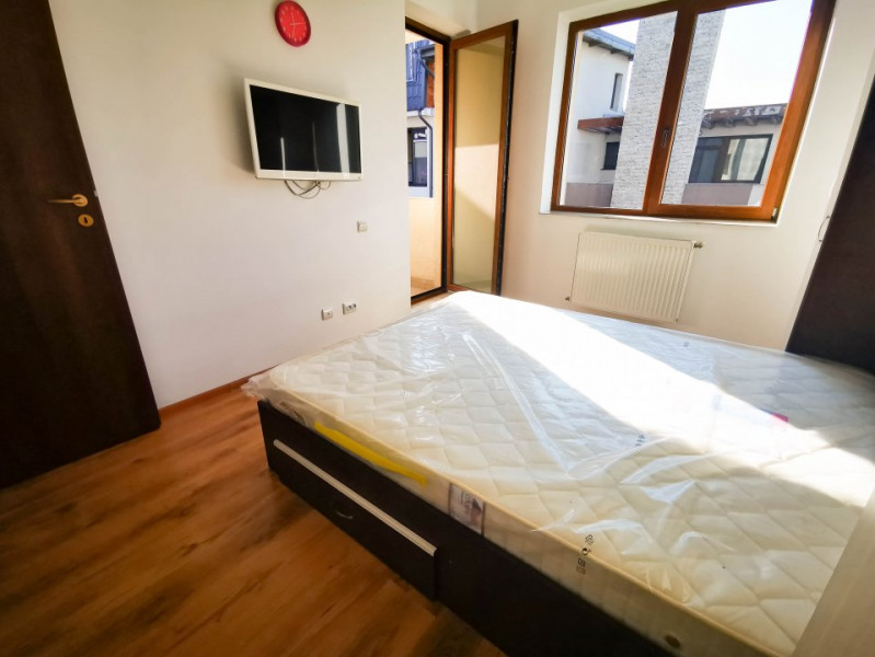 Apartament spatios si renovat de inchiriat 3 camere cu loc de parcare, Berceni 