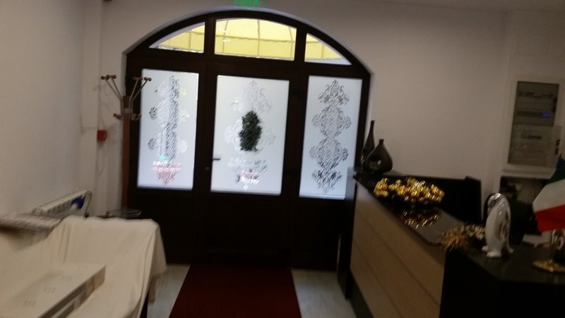 Inchiriere Vila spatioasa 12 camere, 6 bai, ultracentral, Dacia, Eminescu