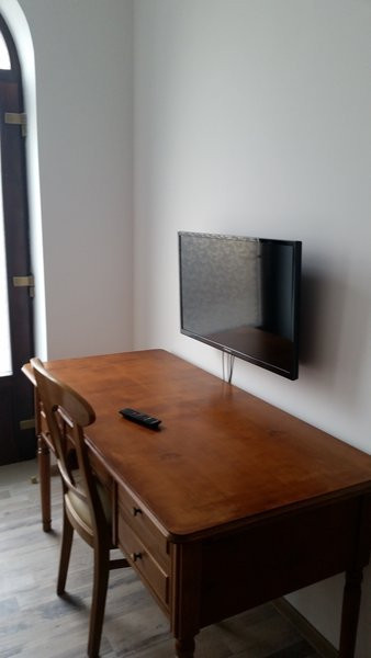 Inchiriere Vila spatioasa 12 camere, 6 bai, ultracentral, Dacia, Eminescu