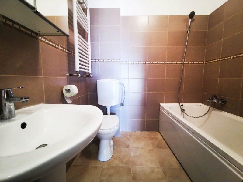 Apartament modern si spatios 2 camere, loc parcare subteran,Straulesti