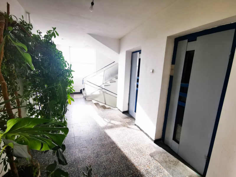 Garsoniera spatioasa de inchiriat, aproape de Mega Mall