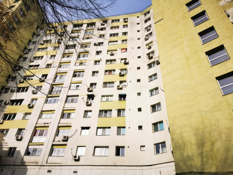 Garsoniera spatioasa de inchiriat, aproape de Mega Mall