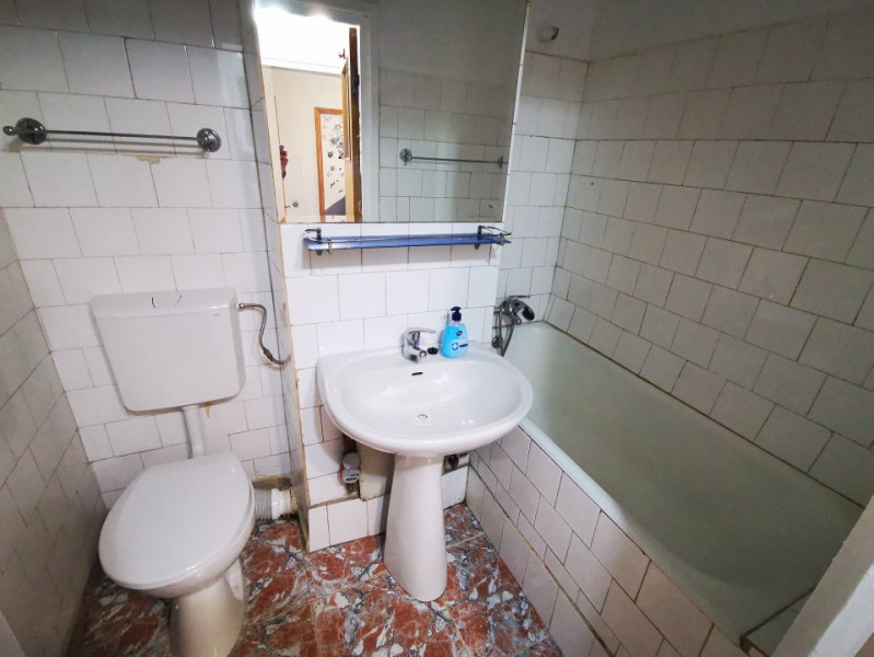 Garsoniera spatioasa de inchiriat, aproape de Mega Mall