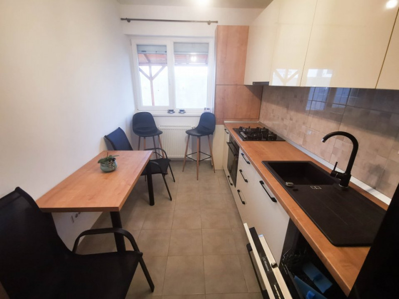 0% Comision Apartament SUPERB 3 camere, curte proprie,2 locuri parcare,bloc nou 