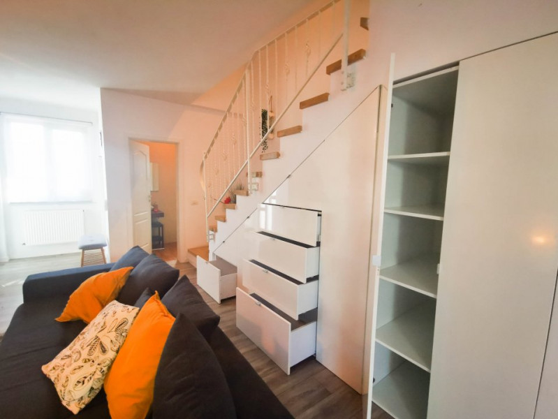 Casa superba de inchiriat 3 camere P+1 si curte, 2 locuri parcare, Tunari