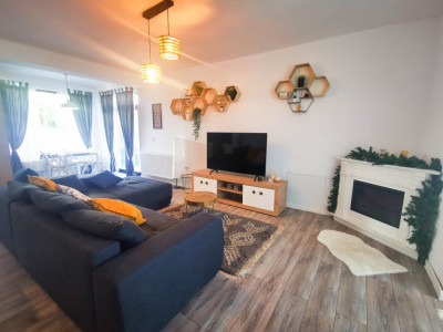 Casa superba de inchiriat 3 camere P+1 si curte, 2 locuri parcare, Tunari