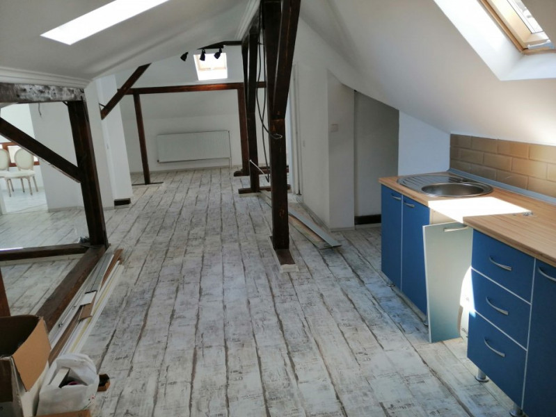 Inchiriere mansarda renovata complet, ultracentral