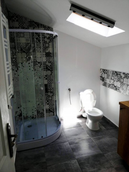 Inchiriere mansarda renovata complet, ultracentral