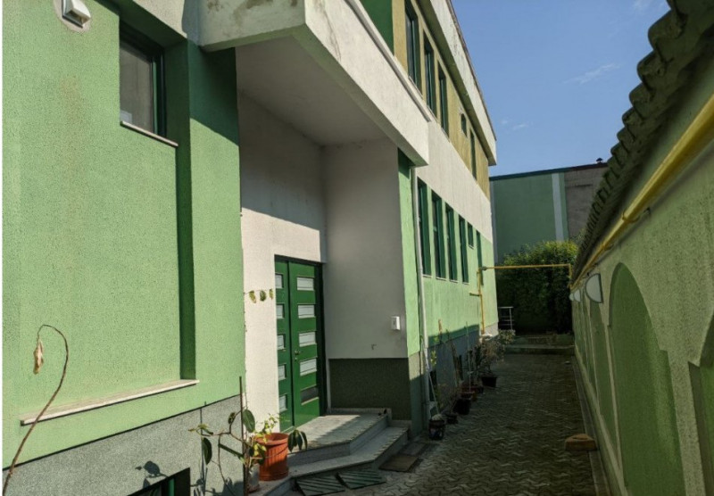 Inchiriere cladire birouri, clinica, hospice, azil, etc., Metrou Stefan Cel Mare
