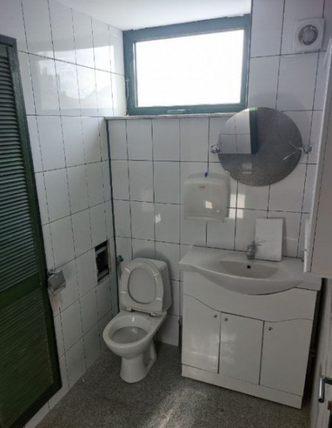 Inchiriere cladire birouri, clinica, hospice, azil, etc., Metrou Stefan Cel Mare
