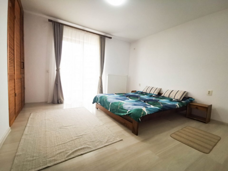 Casa spatioasa de inchiriat P+1, 3 camere si curte proprie, Tunari