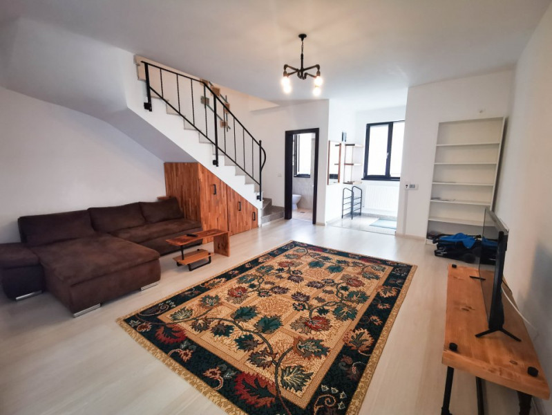Casa spatioasa de inchiriat P+1, 3 camere si curte proprie, Tunari