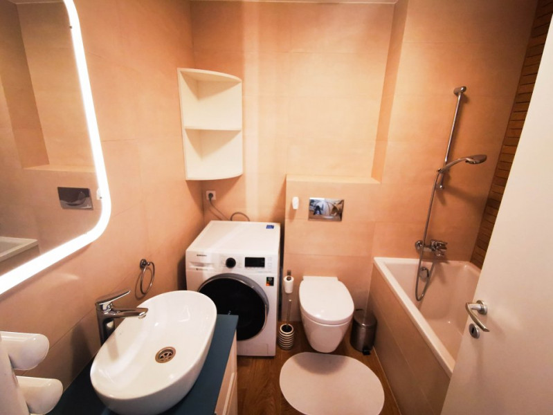 Apartament superb 3 camere de inchiriat, loc parcare, Straulesti Petrom City