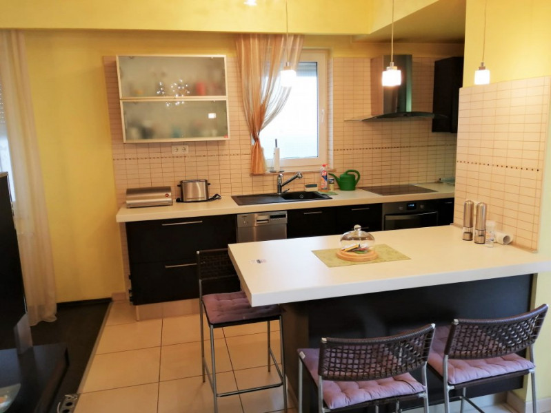 Inchiriere apartament trei camere 100 mp in Dorobanti