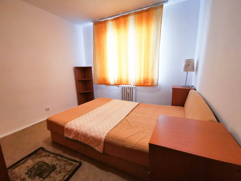 Apartament proaspat igienizat, 3 camere de inchiriat Rahova