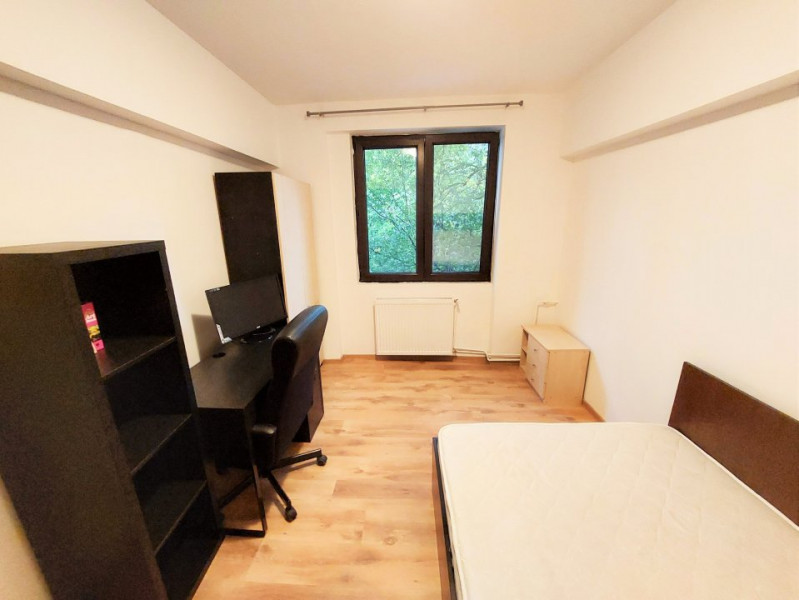 Inchiriere apartament 3 camere decomandat, Metrou si Parc Tineretului 