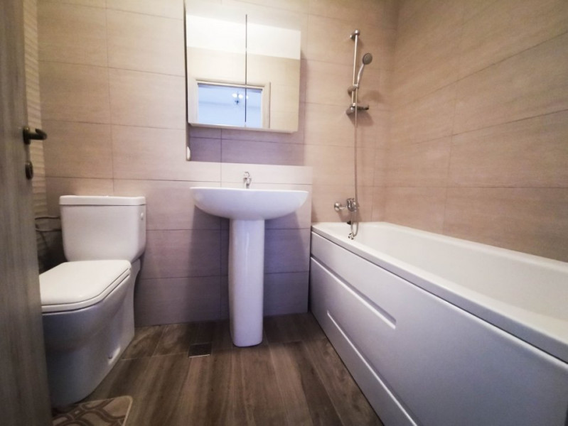 Apartament modern 2 camere si loc de parcare, Cartierul Solar,Metalurgiei