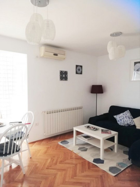 Inchiriere apartament cochet in Primaverii