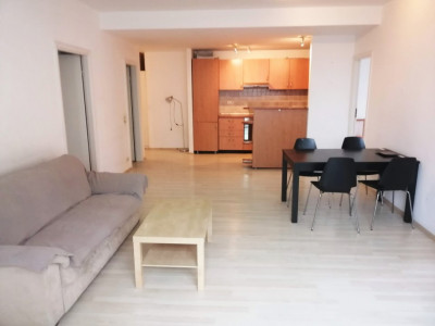 Vanzare apartament 4 camere si loc de parcare, bloc 2008 in Dorobanti